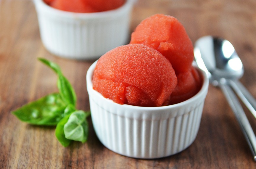 Tomato Desserts are a thing! Here are 7 recipes with tomato as a dessert