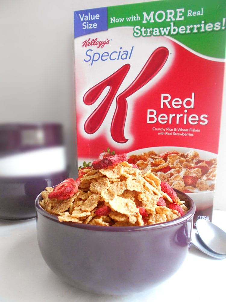 #AD Special K Red Berries are perfect breakfast cereal for every morning. Made with whole grains and have real strawberries. Folic acid, Fiber + Vitamin D #ESFS