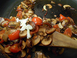 Mushroom bruschetta is a perfect Sunday Brunch recipe. This is a quick meal idea that is a healthy vegan recipe. Also a great lo-carb vegetarian recipe