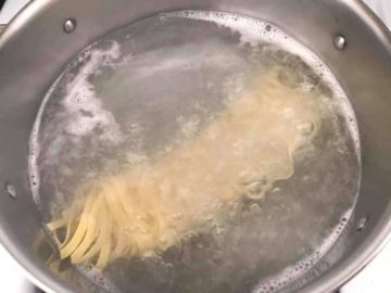 one ronzoni fettuccine added to boiling water