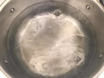 water boiling in a pan